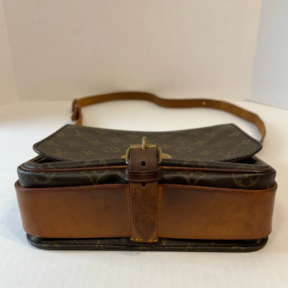 LOUIS VUITTON Monogram Cartouchiere Bag‎ - Picture 6 of 16